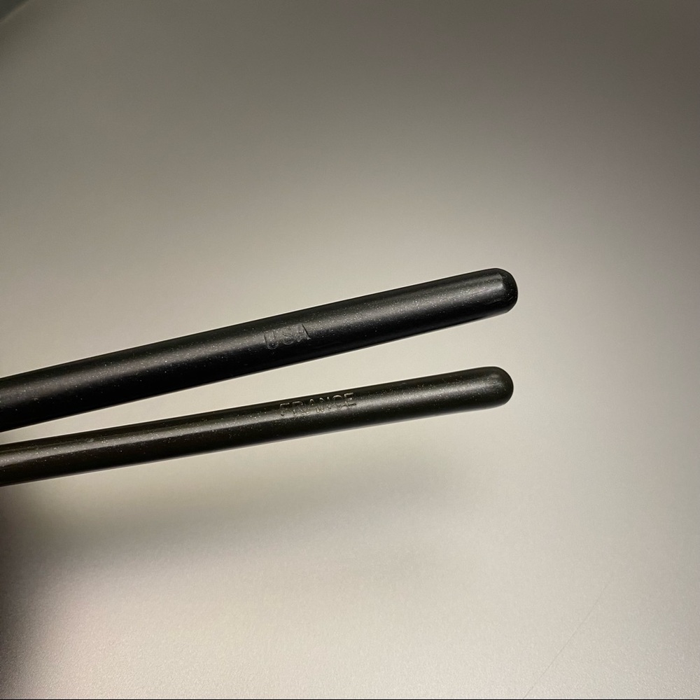 MAC 266 & 209 Natural Hair Brushes - Picture 5 of 7